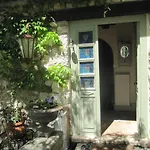 Bed and Breakfast La Flor Azul